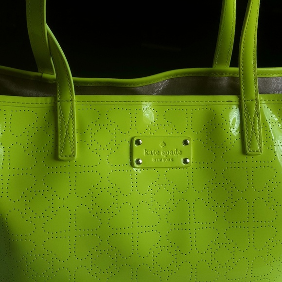KATE SPADE TOTE - Picture 2 of 3